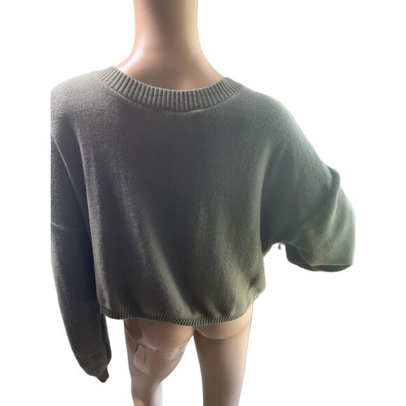 Hollister Green Long Sleeve V Neck Tie Front Ribbed Sweater Size Extra Large - Picture 6 of 12